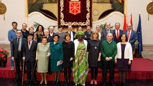 Los Iruña'ko reciben la Cruz de Carlos III por "recorrer el mundo dando una imagen alegre y dinámica de Navarra"