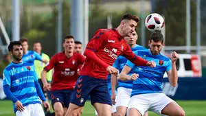 Osasuna Promesas golea al Cortes en Tajonar y asegura su liderato en la tercera división navarra