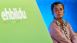 Pozueta, la candidata de Bildu, sugiere que pegar a guardias civiles y a sus mujeres es "expresar la rebeldía"