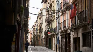 Los vecinos de Jarauta escuchaban "ruidos" y veían "entrar y salir mucha gente" en el piso donde ocurrió la violación