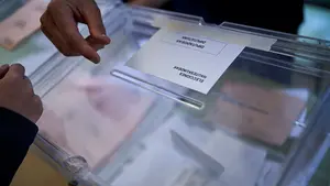 Vigilarán las urnas y las papeletas: más de 1.600 policías velarán por la seguridad del 10-N en Navarra