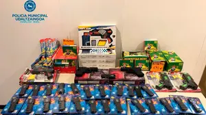 Armas prohibidas en San Jorge: la policía requisa 47 pistolas eléctricas en el recinto ferial