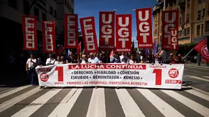 UGT y CCOO culminan el 1 de mayo en Pamplona con un alegato por un "Gobierno estable y de izquierdas"