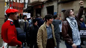 Así se graba la serie 'Patria': un día de rodaje con el director navarro Félix Viscarret