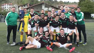 El Beti Kozkor, equipo revelación de tercera, quiere poner la guinda a la temporada en la fase de ascenso