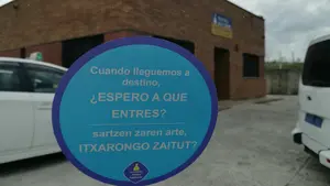 Los taxis de Pamplona estrenan un nuevo servicio y esperarán a que sus usuarios entren al portal