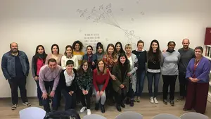 Familias con personas autistas y educadores se forman en Pamplona sobre una reconocida metodología
