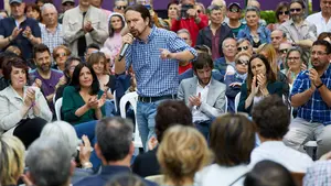 Iglesias se cuelga medallas en Pamplona: "Gracias a Podemos se puso fin en Navarra a un régimen de 32 años"