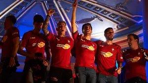 'Dale una patada al c&aacute;ncer infantil': el reto con el que puedes ganar la camiseta con la que Osasuna ha ascendido