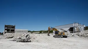 Alertan que el proyecto en la antigua Superser afectar&aacute; a los negocios del centro y no es sostenible