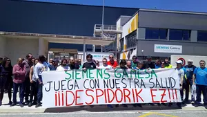 El comité de empresa Siemens Gamesa convoca paros tras los tres últimos despidos por enfermedad en Aoiz