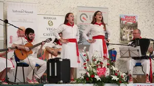 La jota más emocionante en honor al fundador de 'Voces Navarras' hace correr las lágrimas en Pitillas