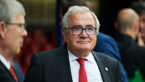 Luis Sabalza, presidente de Osasuna: "Si se cambian los estatutos, yo tengo fuerza para seguir en el cargo"