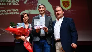 Undiano Mallenco recibe el merecido homenaje de la FNF: "He tenido el final soñado, ha merecido la pena"