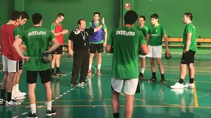 Iñaki Ániz realiza entrenamientos de tecnificación con once jugadores de la cantera del Anaitasuna