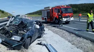 Salida de vía a la altura de Izco: dos jóvenes heridos han tenido que ser trasladados al CHN