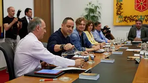 Reunión secreta entre el PSN y Bildu en Pamplona horas después de que Sánchez negara su alianza con los abertzales