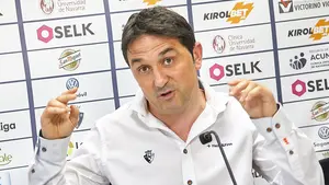 Braulio Vázquez ve “complicado” que Osasuna incorpore a más jugadores, salvo "algún mirlo blanco"