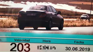 Inconsciencia en Tudela: denuncian a un conductor a 200 por hora y a otro drogado en medio de una carrera