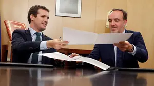 Esparza convence a Rivera y Casado para romper relaciones con el PSOE si Chivite certifica su pacto con Bildu