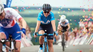 El equipo femenino del navarro Movistar Team se presenta a una de las prueba más importantes: el Giro Rosa