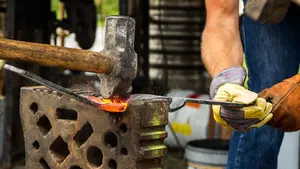Alcanzan un preacuerdo para el convenio del metal en Navarra que afectar&aacute; a 2.500 trabajadores