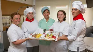 Un men&uacute; sanferminero para los pacientes de la Clinica Universidad de Navarra 