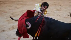 La corrida del día de San Fermín: así ha vibrado la plaza con su primera gran corrida de la Feria