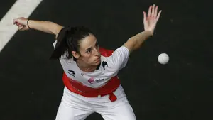 Navarra organiza el primer torneo de pelota femenina por parejas