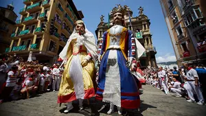 Vuelve la Comparsa de Gigantes de Pamplona: tres días con espectáculos y fotos con las figuras
