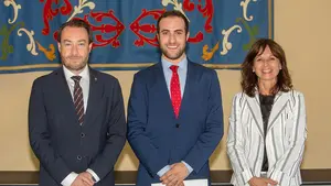 Conceden a cuatro estudiantes de tres másteres oficiales en Navarra los premios extraordinarios de Fin de Estudios