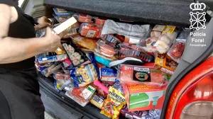 Llenaban el maletero con comida robada: detienen a cuatro mujeres vascas por saquear negocios en Navarra