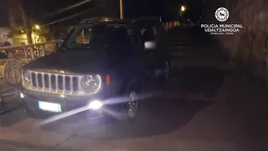 Un "obediente" conductor sigue las instrucciones de su GPS y acaba atascado en las escaleras del Labrit