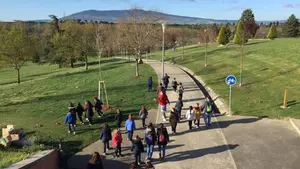 Acercar la naturaleza a los escolares: estudiantes de la UNAV realizan actividades relacionadas con el medio ambiente