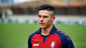 Roncaglia vuelve lesionado de Granada y es duda para el partido ante el Valencia en el estadio de El Sadar