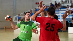 El Anaitasuna pierde ante el Bidasoa en en último partido amistoso de pretemporada jugado en Zarautz