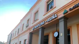 Cortado el tráfico de trenes en Pamplona por un atropello mortal: se investigan las causas