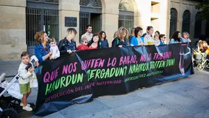 Los juicios por el IRPF a las madres navarras que Chivite y Barkos se niegan a devolver se celebran este lunes