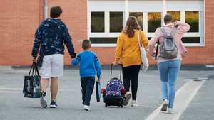 Pamplona promueve los grupos de parentalidad positiva en los colegios con un contrato de 80.000 euros