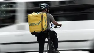  Denuncian de nuevo a Glovo en Navarra: piden que se reconozca como trabajador asalariado a uno de sus 'riders'