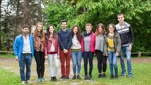 Becas de acompañamiento: 20 alumnos de la UPNA compartirán tiempo de ocio este curso con niños de Pamplona