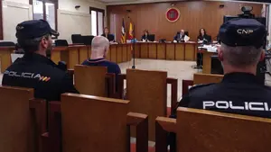 Condenado a pagar una multa por saltarse el confinamiento para "mantener relaciones" con su novia