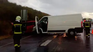 Accidente en la autopista de Navarra: tres personas resultan heridas en un choque en Esquíroz