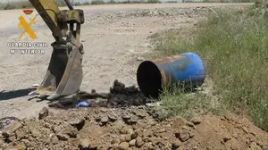 Investigan a un hombre de 49 años, vecino de Castejón, por sacrificar y calcinar a su perra en un bidón