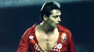 Michael Robinson, de Osasuna y Liverpool a convertirse en una de las voces más conocidas del fútbol español