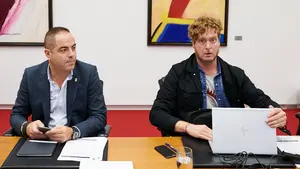 "Una enorme cesión" al nacionalismo: Chivite apoya la ley de símbolos del cuatripartito y la reforma del mapa local