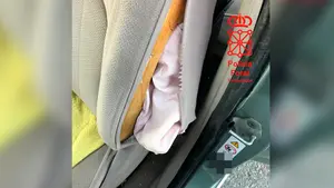 Explosión por la riada de Tafalla: 'salta' el airbag de un coche afectado por las inundaciones mientras circulaba