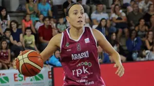 El Araski de la navarra María Asurmendi cae en semifinales de Copa ante el favorito Perfumerías Avenida