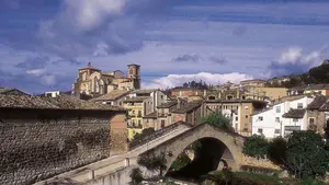 Estella revitalizará su casco histórico: firmado un convenio urbanístico junto al Gobierno