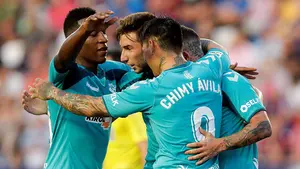 Nuevo empate: Osasuna reacciona tras el descanso y termina buscando la victoria contra diez jugadores